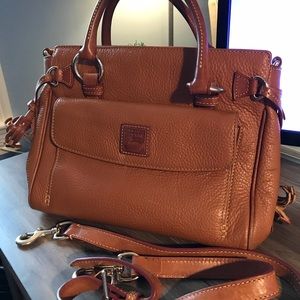 Beautiful pebble leather Dooney and Bourke Satchel